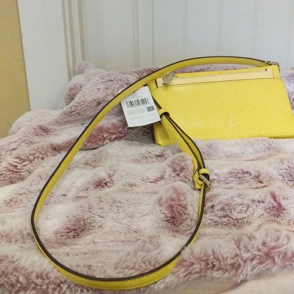 Kate Spade Sadie Saffiano Leather Top Zip Crossbody And Removable Pouch Set NWT - Picture 2 of 7